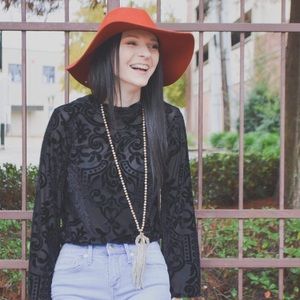 Meet your Posher, Victoria